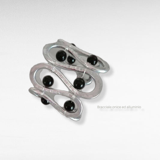 Onice schiava wire